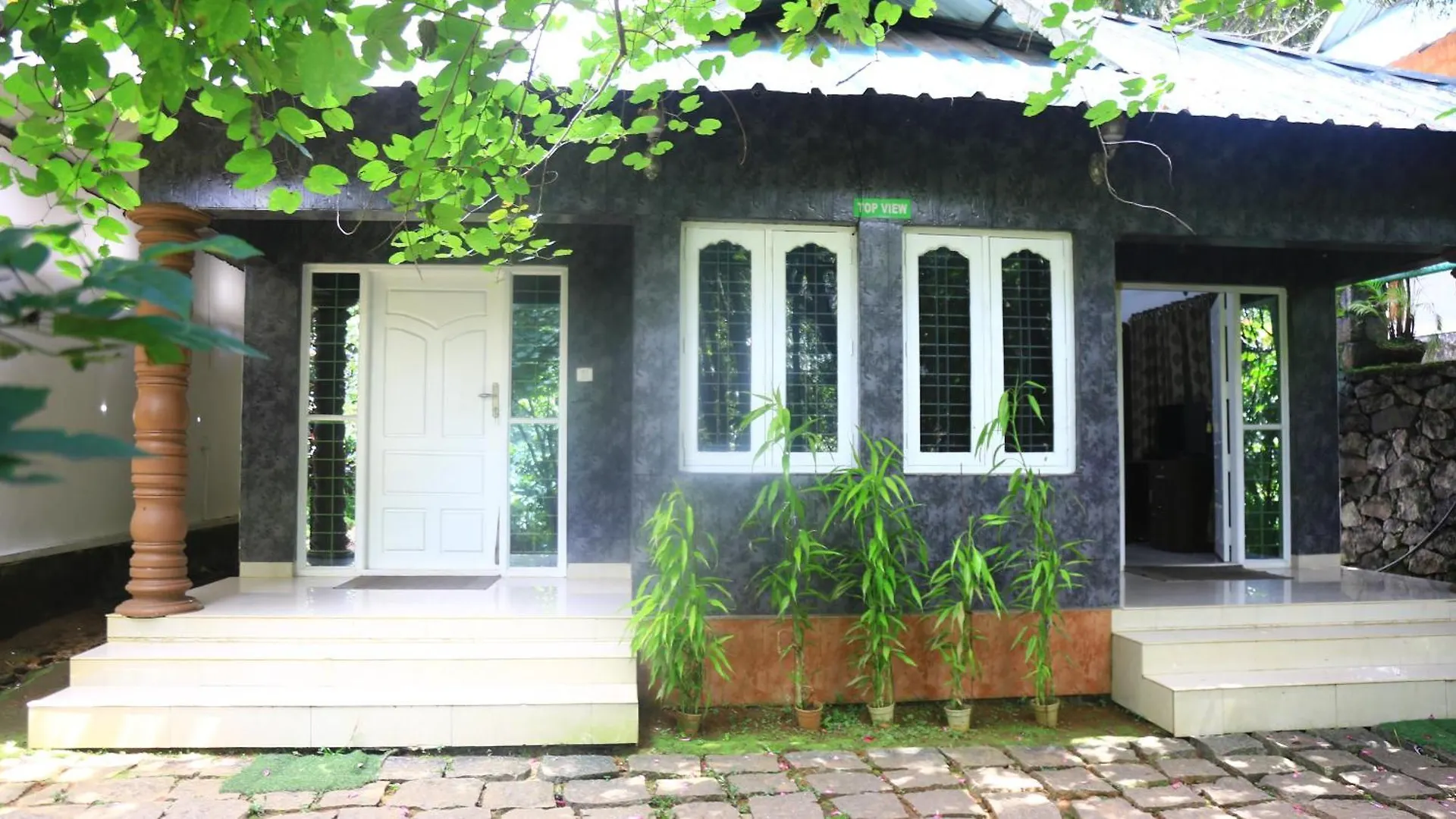 Spring Muunnar, Munnar Hotel 4*,  India